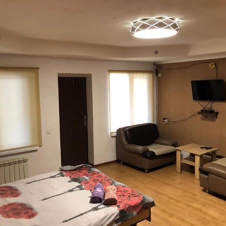 Mini-Hotel Аул Zaporizhia Exteriör bild